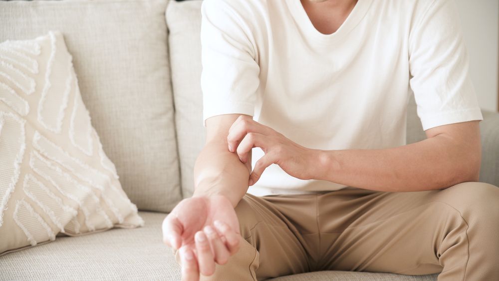 第7回知らないと悪化する花粉症の“全身症状”とは？見落としがちな症状と正しいケア.jpg